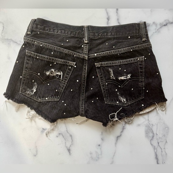 Levi’s x Furst of a Kind Black Distressed Denim Shorts, Size 27 – Studded, Rare - Picture 2 of 3